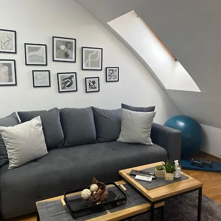 City011 Apartment *